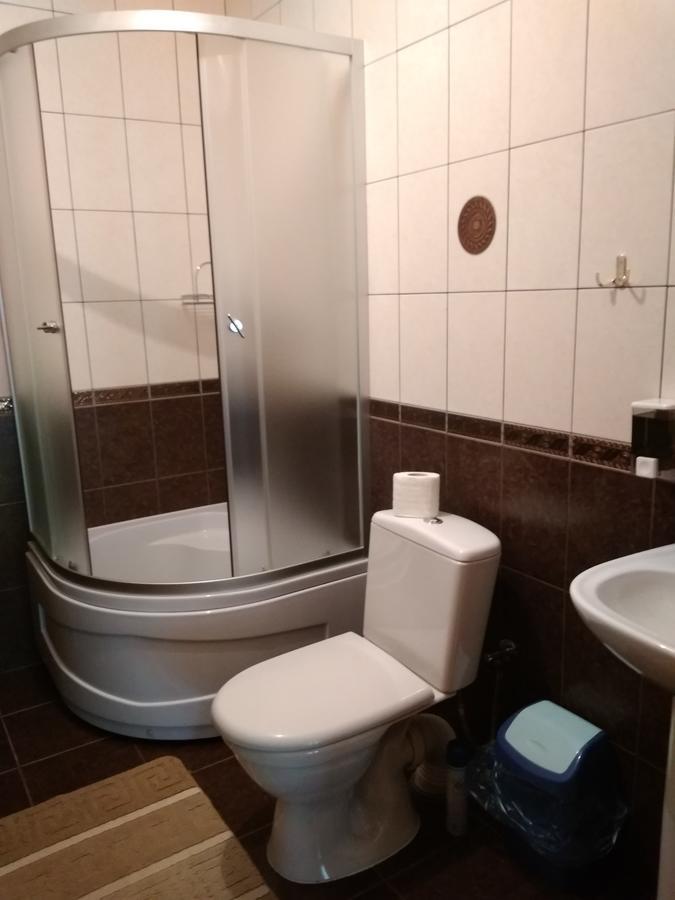Затишок В Карпатах Villa ยาเรมชา ภายนอก รูปภาพ
