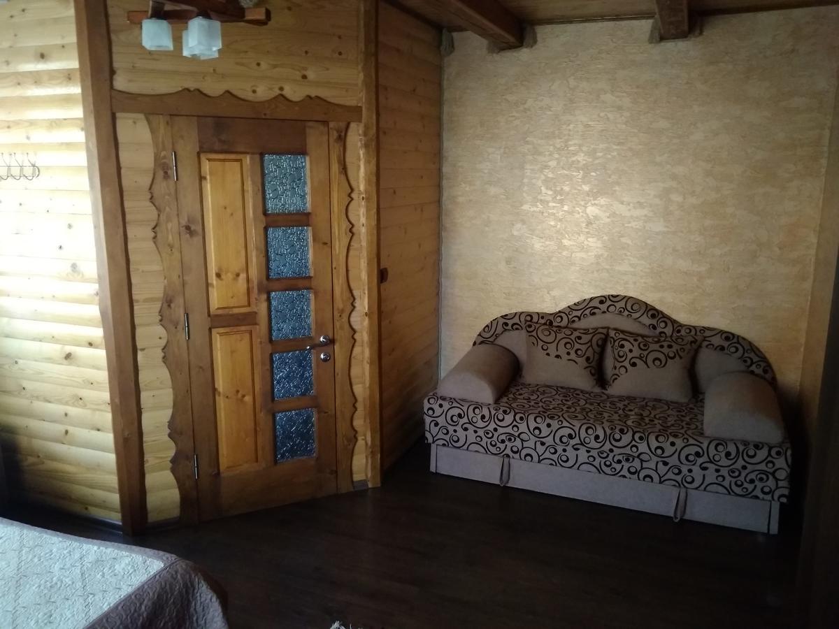 Затишок В Карпатах Villa ยาเรมชา ภายนอก รูปภาพ