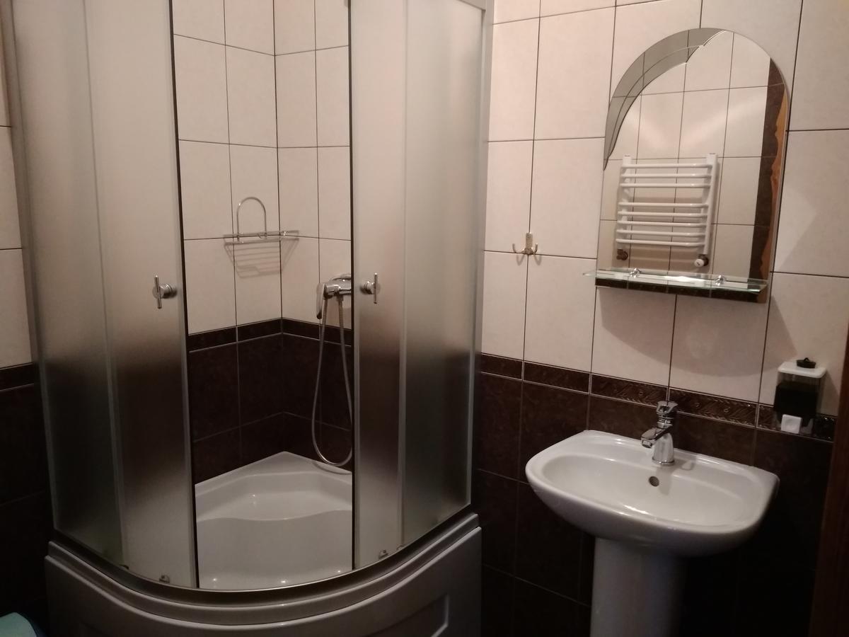 Затишок В Карпатах Villa ยาเรมชา ภายนอก รูปภาพ